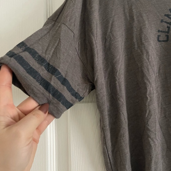 Climbing trees skinning knees flowy crop off the shoulder tee - Picture 3 of 6